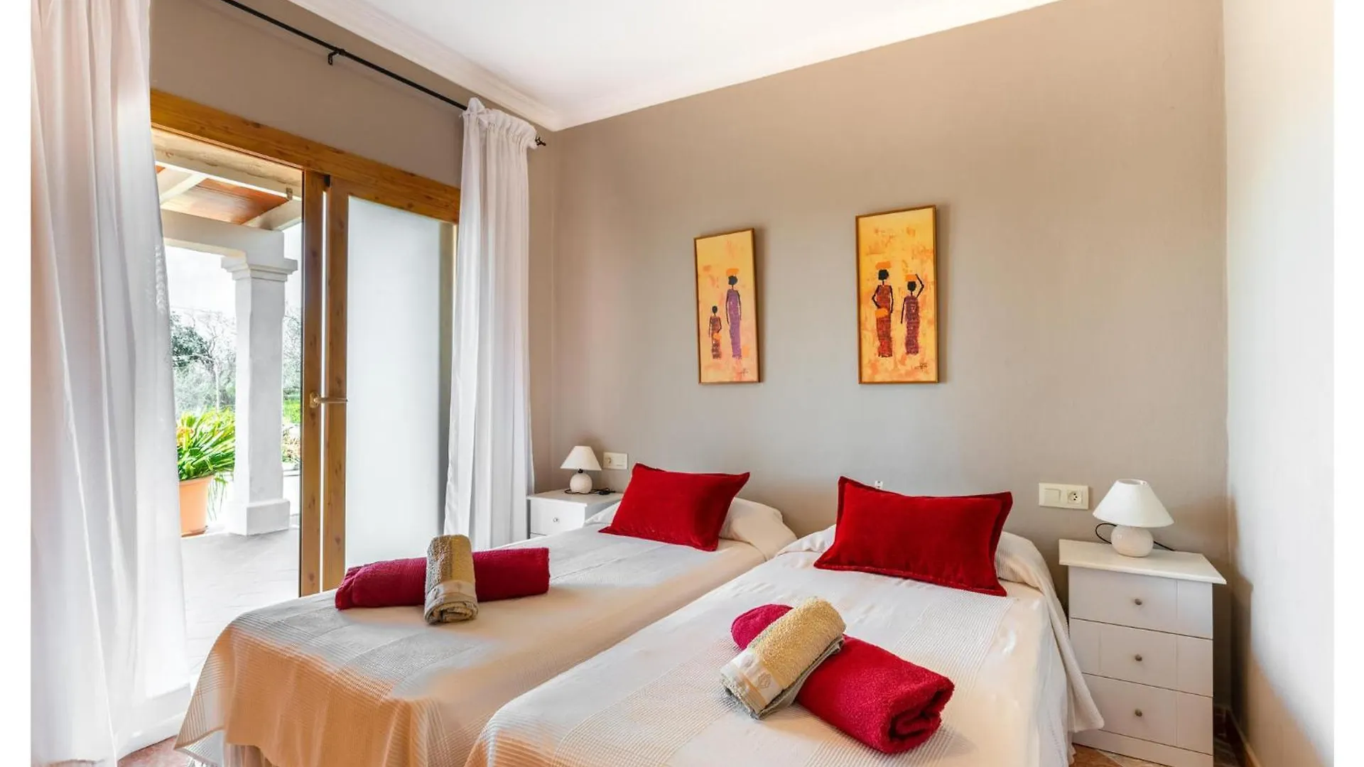 3 Bedroom Stunning Home In SAlquería Blanca Ισπανία
